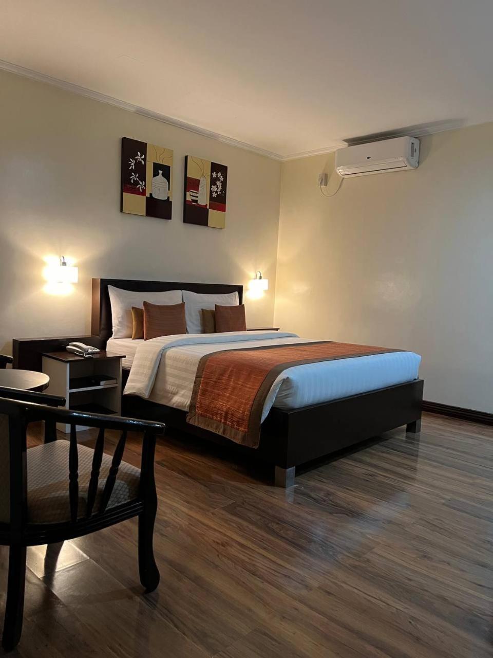 Subic Residencias Olóngapo Exterior foto