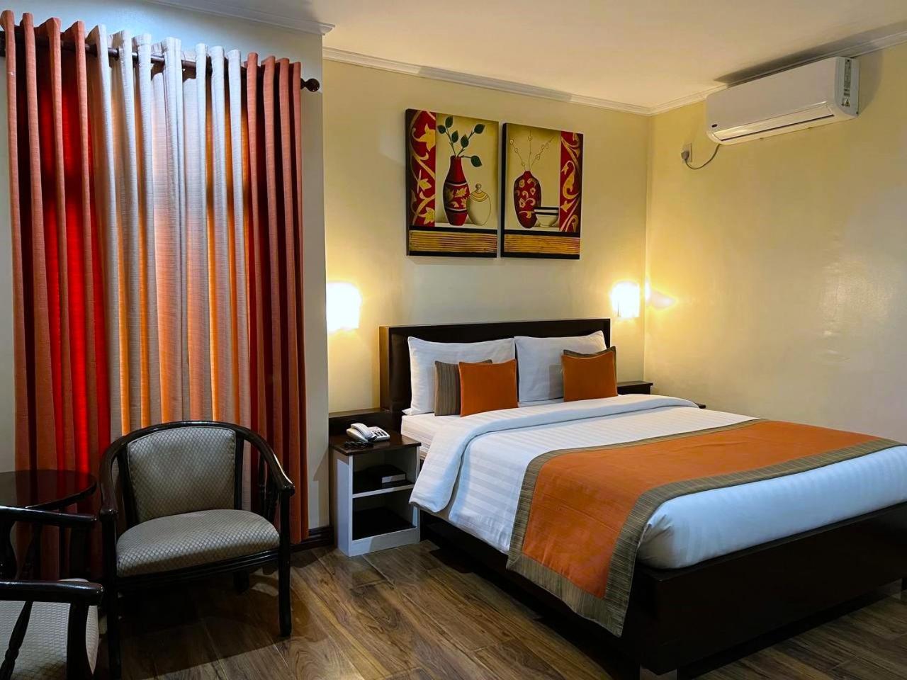 Subic Residencias Olóngapo Exterior foto