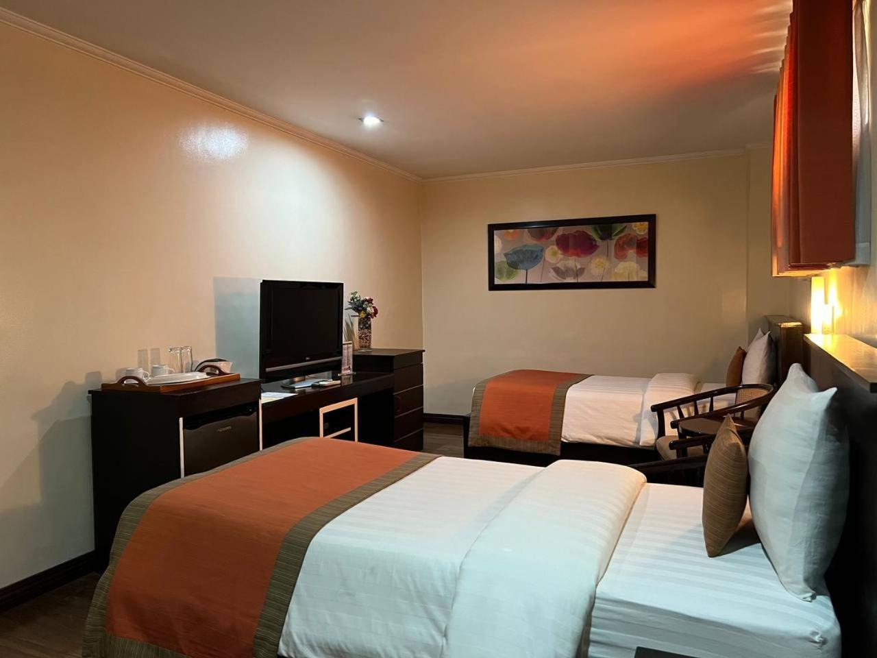 Subic Residencias Olóngapo Exterior foto