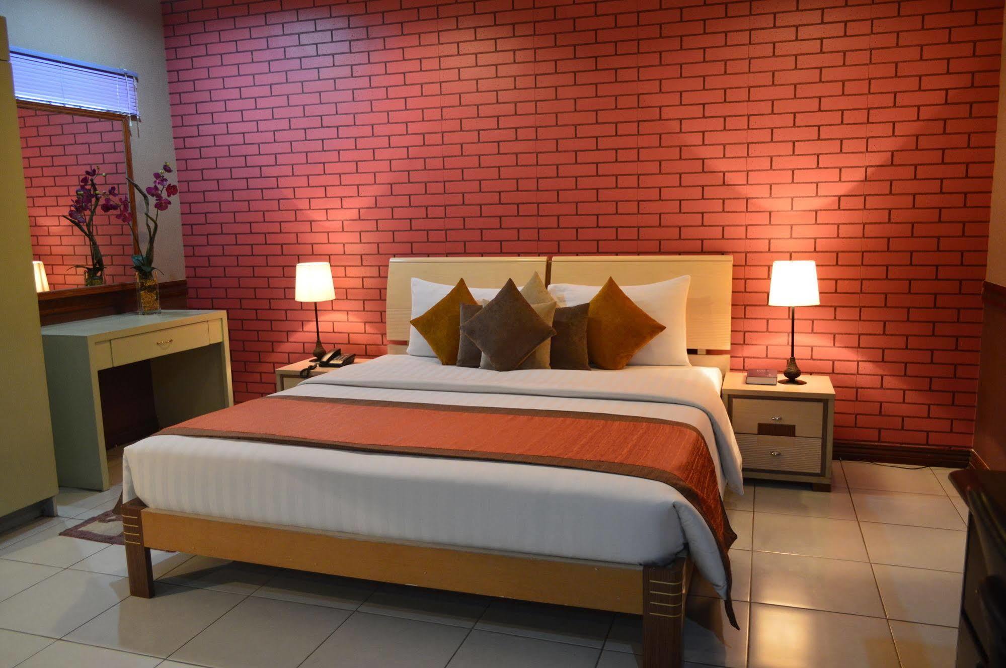 Subic Residencias Olóngapo Exterior foto